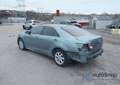 2011 Toyota Camry Le z USA, uszkodzony, nr VIN 4T4BF3EK9BR094699